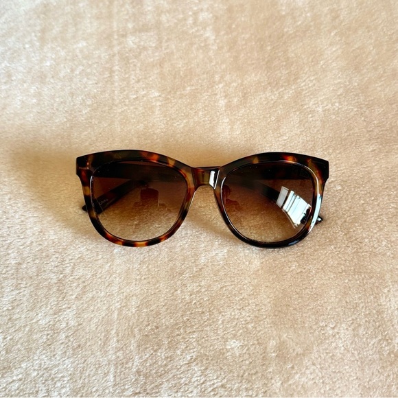 Vintage Jones New York Tortoise Shell Cateye Sunglasses - Picture 1 of 6